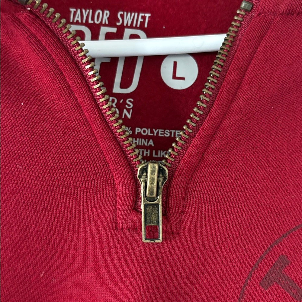 Pre Owned Taylor Swift “Red” All Too Well Pullover - Picture 6 of 6